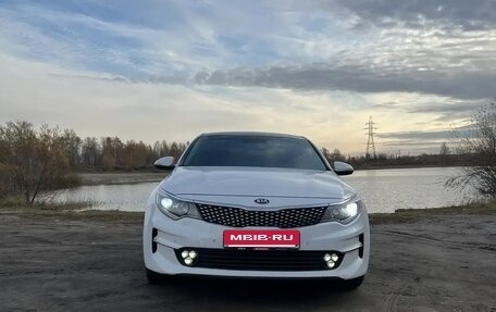 KIA Optima IV, 2017 год, 1 800 000 рублей, 2 фотография