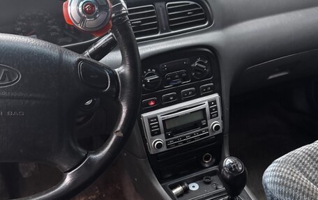 KIA Clarus II, 2000 год, 140 000 рублей, 11 фотография