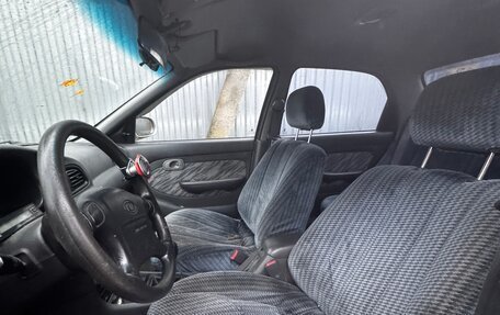 KIA Clarus II, 2000 год, 140 000 рублей, 10 фотография