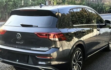 Volkswagen Golf VIII, 2022 год, 2 370 000 рублей, 5 фотография