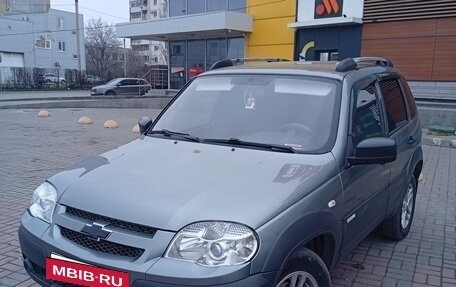 Chevrolet Niva I рестайлинг, 2013 год, 570 000 рублей, 3 фотография
