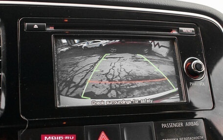 Mitsubishi Outlander III рестайлинг 3, 2015 год, 1 900 000 рублей, 18 фотография