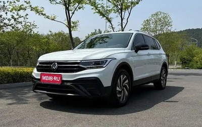 Volkswagen Tiguan II, 2022 год, 2 050 855 рублей, 1 фотография
