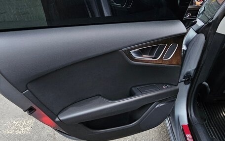 Audi A7, 2010 год, 1 990 000 рублей, 22 фотография