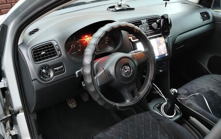 Volkswagen Polo VI (EU Market), 2013 год, 905 000 рублей, 7 фотография