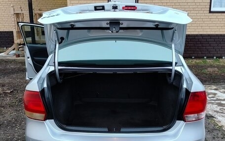 Volkswagen Polo VI (EU Market), 2013 год, 905 000 рублей, 2 фотография