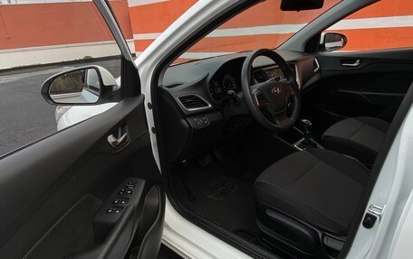 Hyundai Solaris II рестайлинг, 2018 год, 1 150 000 рублей, 9 фотография