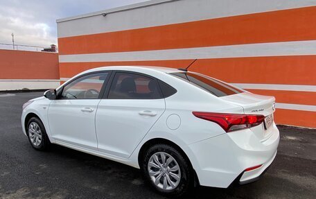 Hyundai Solaris II рестайлинг, 2018 год, 1 150 000 рублей, 3 фотография