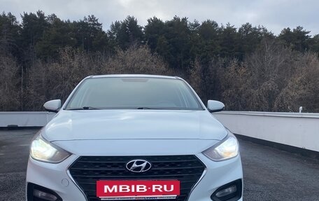 Hyundai Solaris II рестайлинг, 2018 год, 1 150 000 рублей, 4 фотография