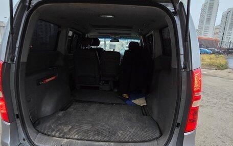 Hyundai Grand Starex Grand Starex I рестайлинг 2, 2011 год, 1 490 000 рублей, 3 фотография