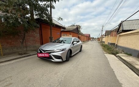 Toyota Camry, 2022 год, 3 750 000 рублей, 9 фотография