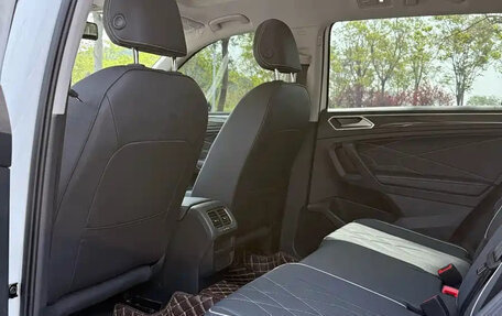 Volkswagen Tiguan II, 2022 год, 2 050 855 рублей, 9 фотография