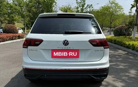 Volkswagen Tiguan II, 2022 год, 2 050 855 рублей, 5 фотография