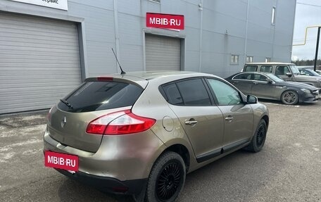 Renault Megane III, 2012 год, 550 000 рублей, 2 фотография