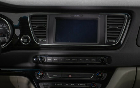 KIA Carnival III, 2018 год, 3 070 000 рублей, 15 фотография