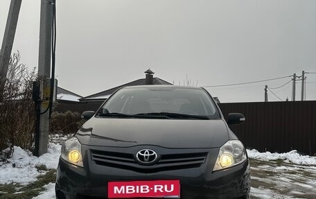 Toyota Auris II, 2010 год, 750 000 рублей, 5 фотография