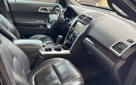 Ford Explorer VI, 2013 год, 1 555 555 рублей, 6 фотография