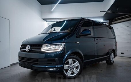 Volkswagen Transporter T6 рестайлинг, 2016 год, 7 500 000 рублей, 1 фотография