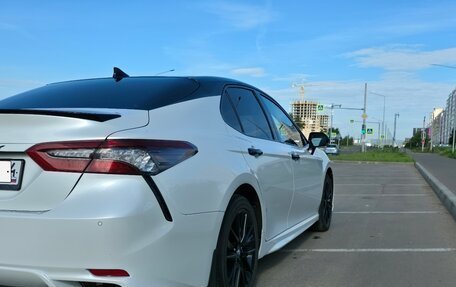 Toyota Camry, 2022 год, 3 850 000 рублей, 12 фотография