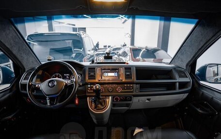 Volkswagen Transporter T6 рестайлинг, 2016 год, 7 500 000 рублей, 5 фотография