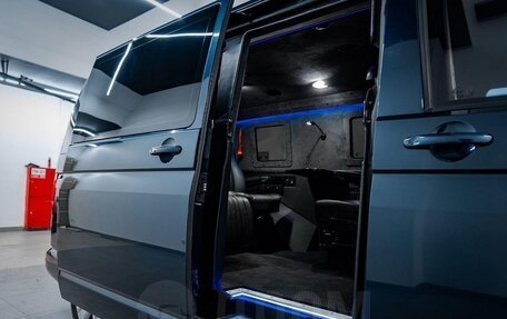 Volkswagen Transporter T6 рестайлинг, 2016 год, 7 500 000 рублей, 10 фотография