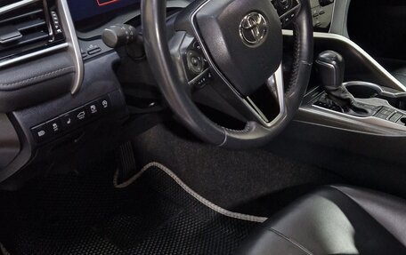 Toyota Camry, 2022 год, 3 850 000 рублей, 16 фотография