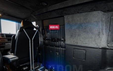 Volkswagen Transporter T6 рестайлинг, 2016 год, 7 500 000 рублей, 11 фотография