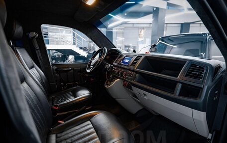 Volkswagen Transporter T6 рестайлинг, 2016 год, 7 500 000 рублей, 14 фотография