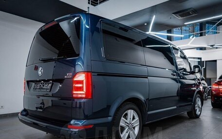 Volkswagen Transporter T6 рестайлинг, 2016 год, 7 500 000 рублей, 19 фотография