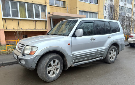 Mitsubishi Pajero III рестайлинг, 2001 год, 720 000 рублей, 8 фотография