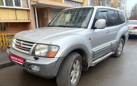 Mitsubishi Pajero III рестайлинг, 2001 год, 720 000 рублей, 3 фотография