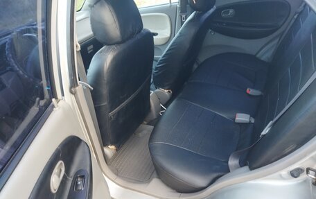 KIA Rio II, 2002 год, 250 000 рублей, 20 фотография