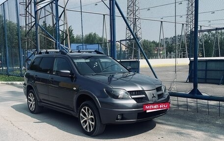 Mitsubishi Outlander III рестайлинг 3, 2006 год, 800 000 рублей, 2 фотография