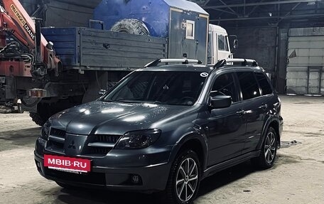 Mitsubishi Outlander III рестайлинг 3, 2006 год, 800 000 рублей, 4 фотография