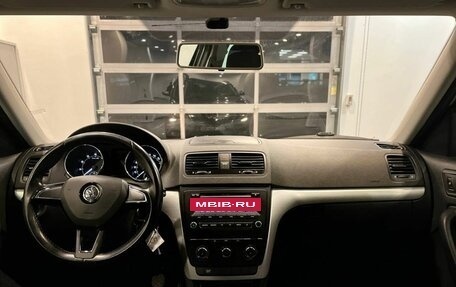 Skoda Yeti I рестайлинг, 2015 год, 1 436 000 рублей, 9 фотография