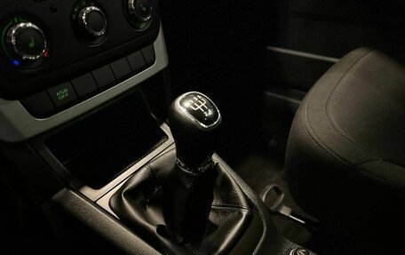 Skoda Yeti I рестайлинг, 2015 год, 1 436 000 рублей, 32 фотография