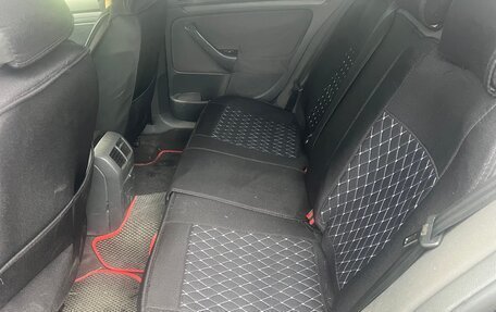 Volkswagen Golf V, 2004 год, 550 000 рублей, 2 фотография