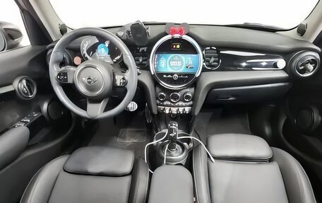 MINI Hatch, 2021 год, 2 350 000 рублей, 8 фотография