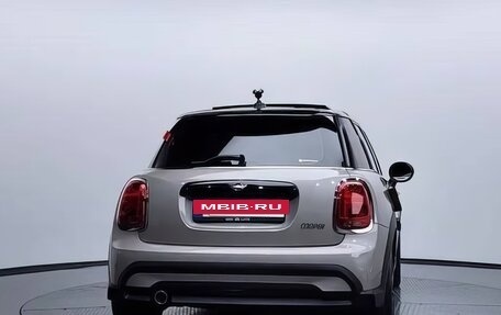 MINI Hatch, 2021 год, 2 350 000 рублей, 4 фотография