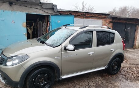 Renault Sandero I, 2013 год, 999 999 рублей, 4 фотография