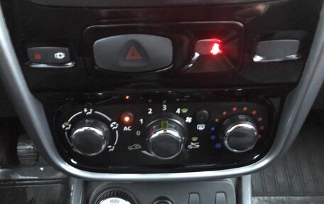 Renault Duster I рестайлинг, 2013 год, 770 000 рублей, 14 фотография