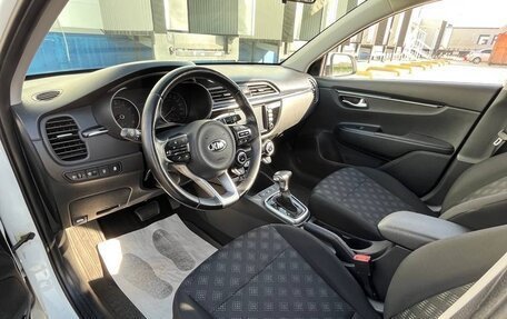 KIA Rio IV, 2018 год, 1 570 000 рублей, 9 фотография