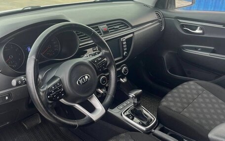 KIA Rio IV, 2018 год, 1 570 000 рублей, 10 фотография