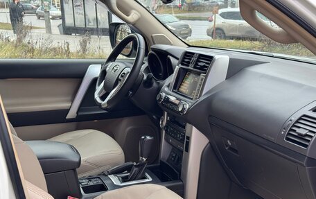 Toyota Land Cruiser Prado 150 рестайлинг 2, 2010 год, 2 560 000 рублей, 9 фотография