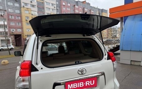 Toyota Land Cruiser Prado 150 рестайлинг 2, 2010 год, 2 560 000 рублей, 31 фотография