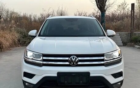 Volkswagen Tharu, 2022 год, 1 900 000 рублей, 1 фотография