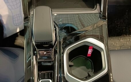 Geely Atlas, 2025 год, 3 917 190 рублей, 10 фотография