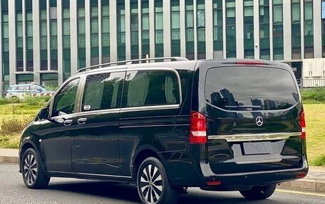 Mercedes-Benz Vito, 2021 год, 6 180 000 рублей, 2 фотография