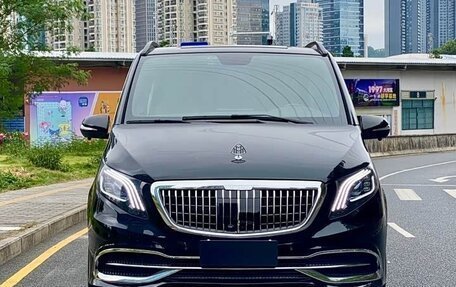 Mercedes-Benz Vito, 2021 год, 6 180 000 рублей, 3 фотография