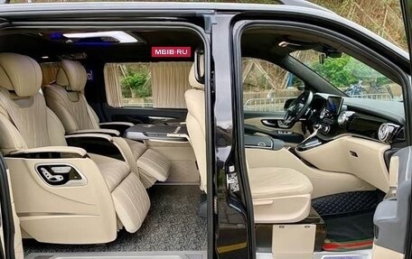 Mercedes-Benz Vito, 2021 год, 6 180 000 рублей, 11 фотография